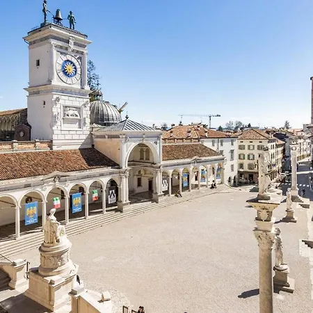 Oriana Homel 4* ウーディネ