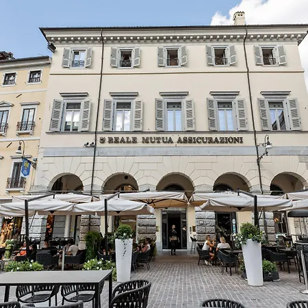 Aparthotel Oriana Homèl