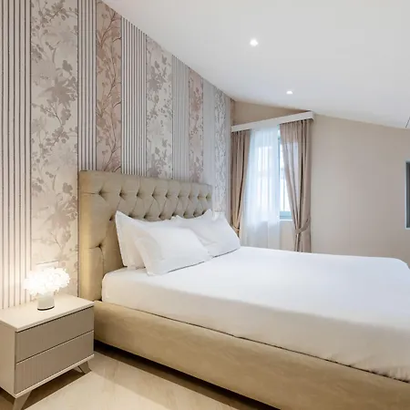 アパートホテル Oriana Homel 4*