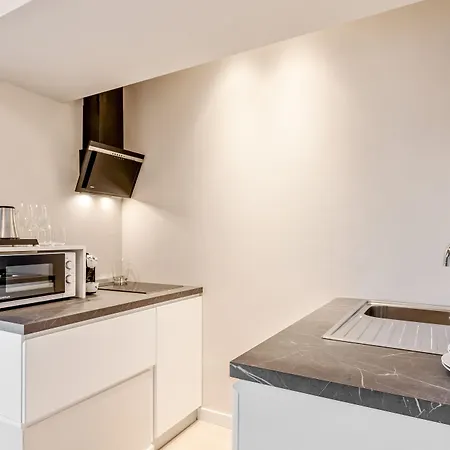 アパートホテル Oriana Homel ウーディネ