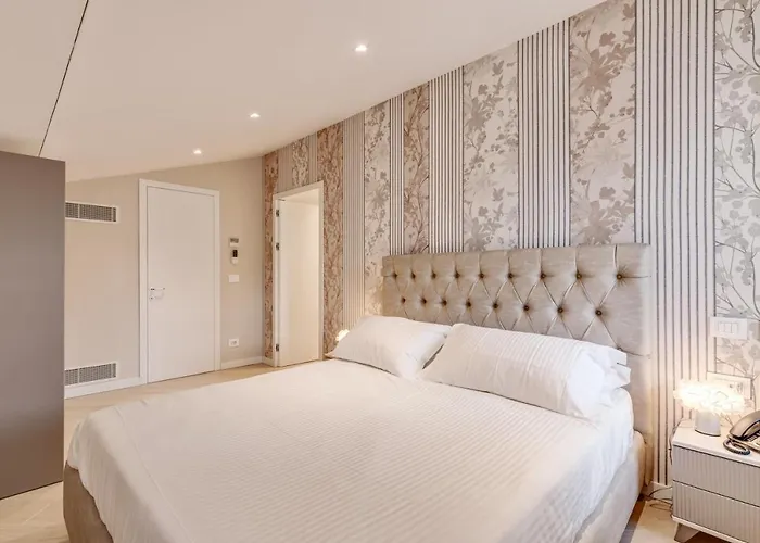 Oriana Homel Apartahotel Údine