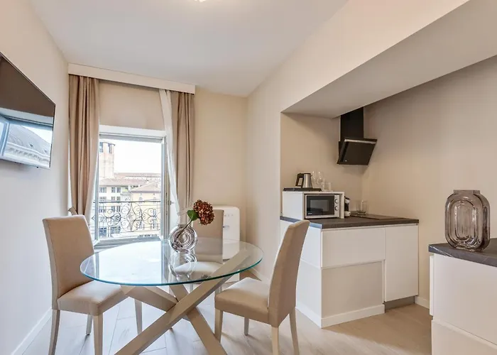 Oriana Homel Apartahotel