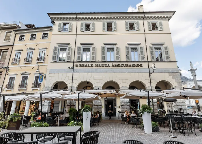 Aparthotel Oriana Homèl