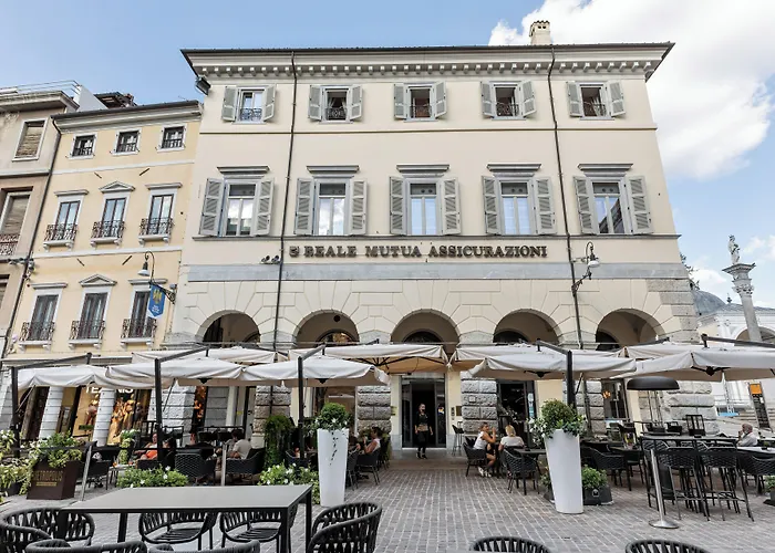 Oriana Homel Apartahotel